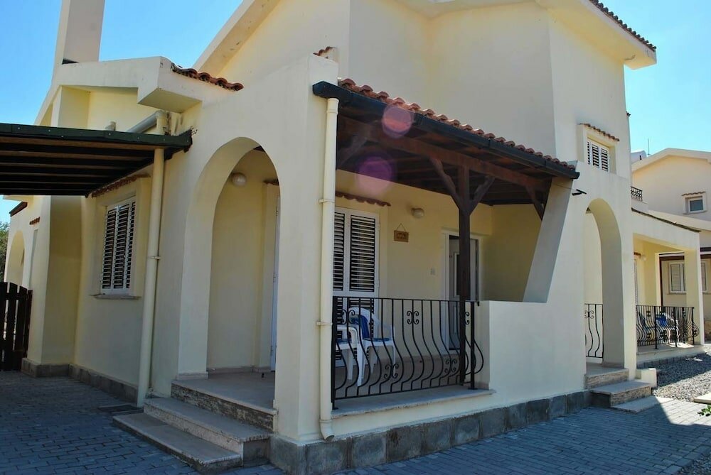 Фото Villa Thornburry by Amy Villas