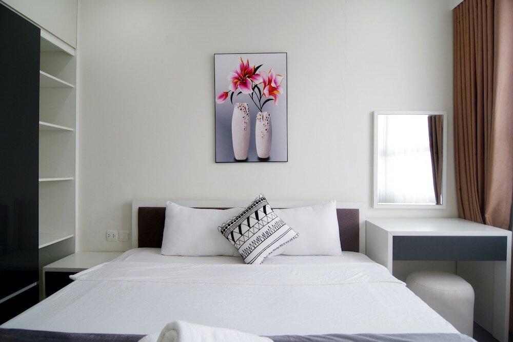 Фото Luxury Apartment Dcapital Tran Duy Hung