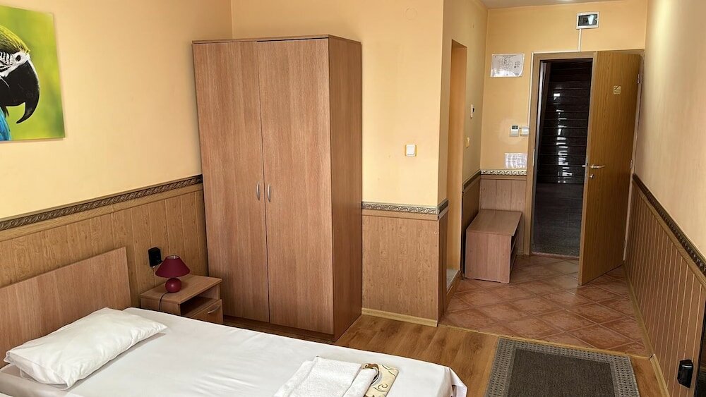 Фото Hayat Hotel Ltd