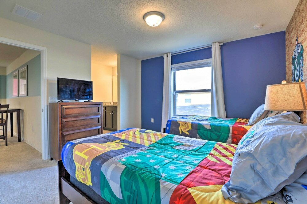 Фото Upscale Kissimmee Retreat