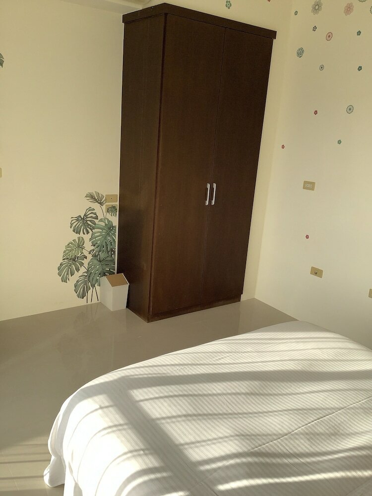 Фото Leisure Pavilion House B&b