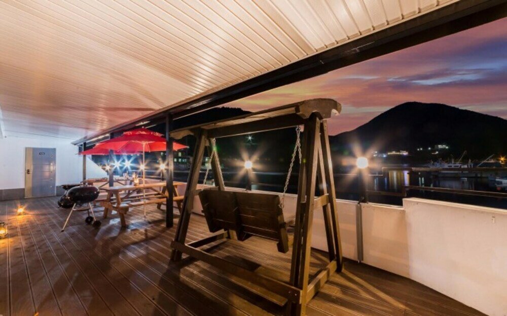 Фото Yeosu Ocean View Pension