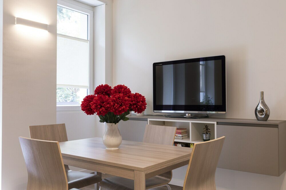 Фото NotaMi - West Milan Modern Apartment