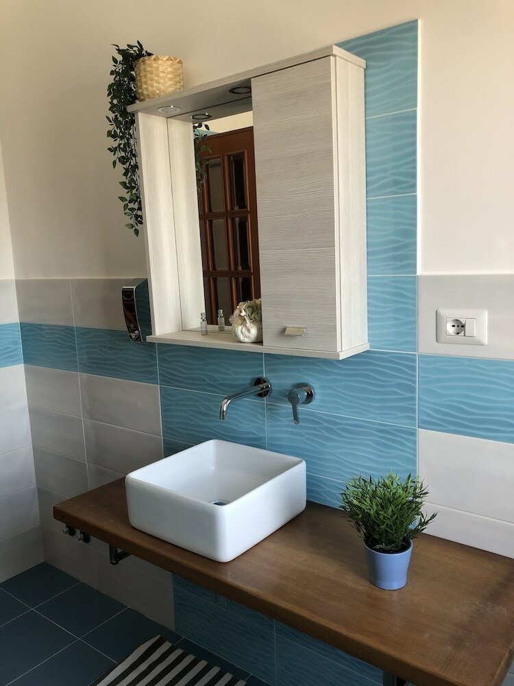 Фото Pompei Window