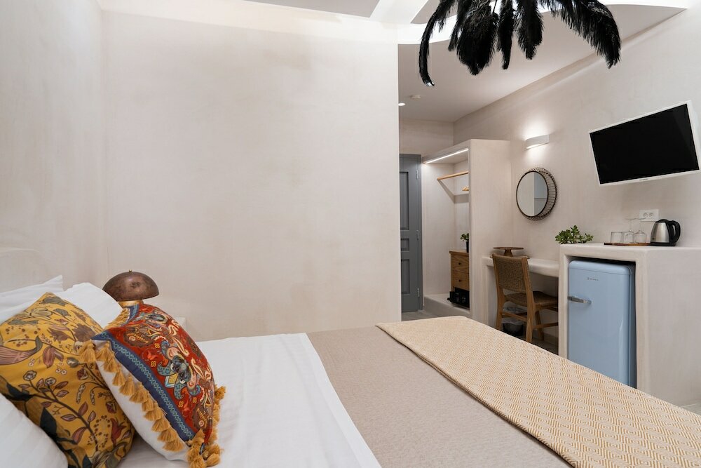 Фото Thousand Stars Suites & Rooms