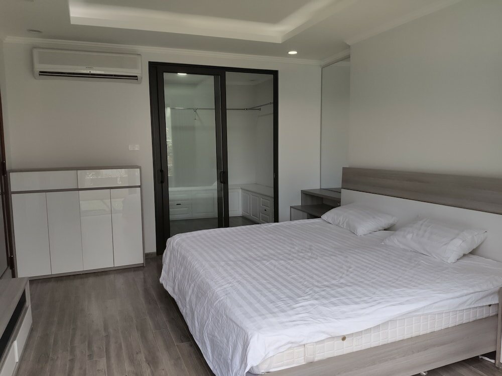 Фото Himeji Serviced Apartments