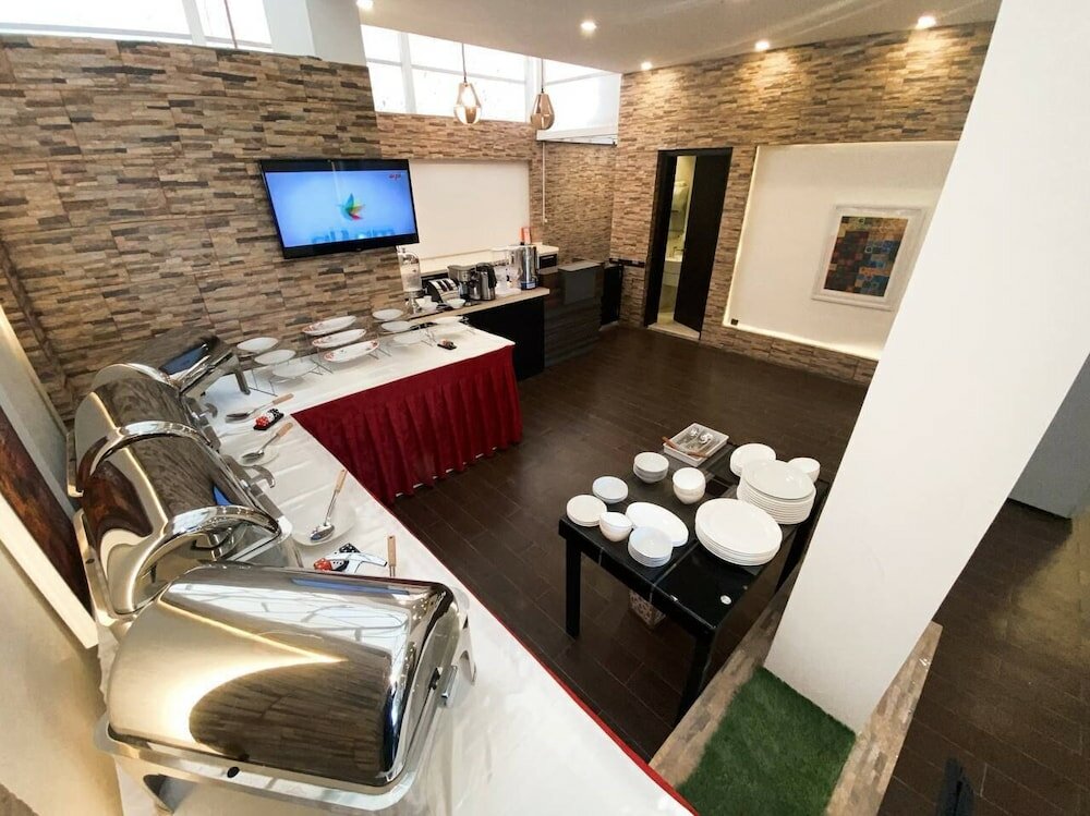 Фото Landmark Hotel - Sari