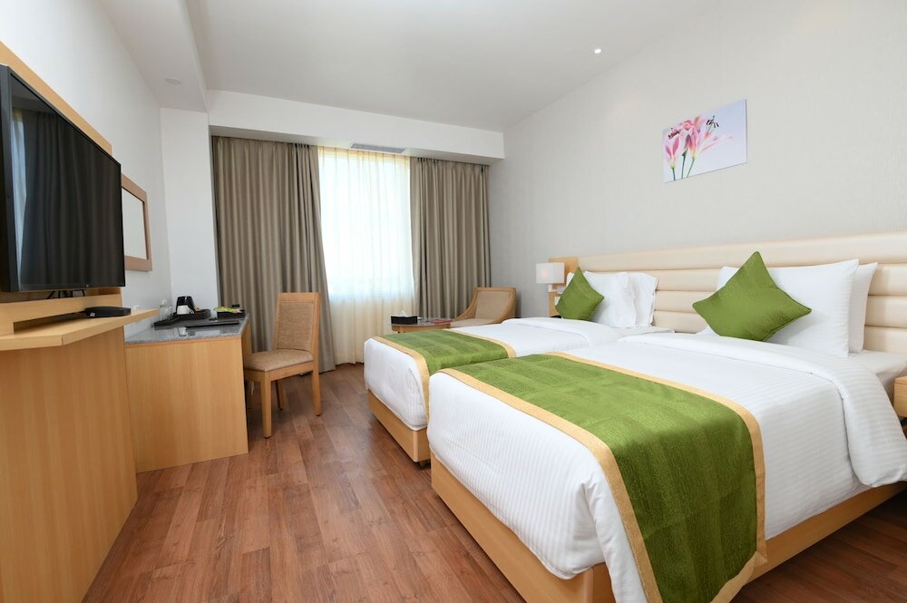 Фото Pushkara Sarovar Portico Dibrugarh