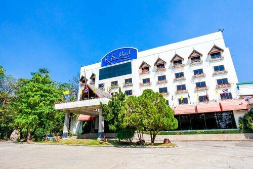 Гостиница Sam's House Guesthouse в Канчанабури