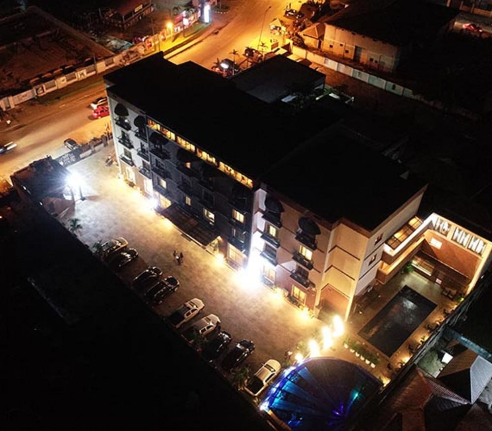 Фото Oak Havens Hotel