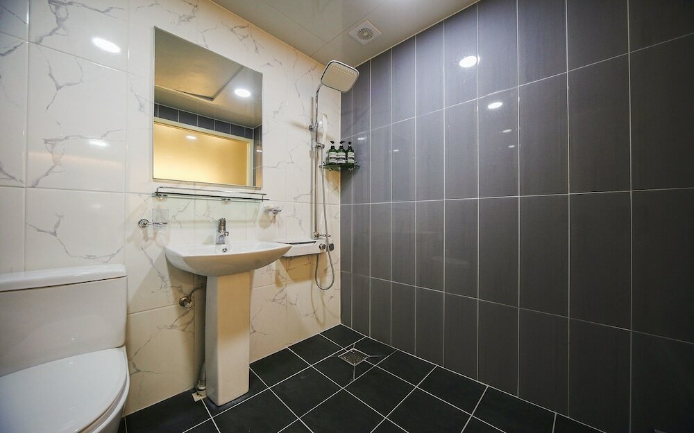 Фото Pohang Mundeok I