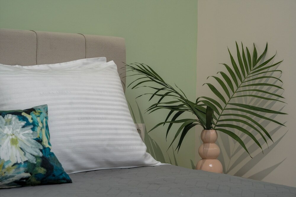 Фото Andy & Hari's Elegant Town Studios