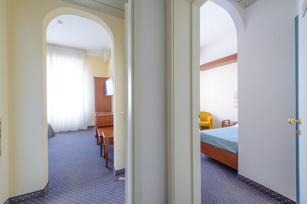 Фото Palace Hotel Domus Mea