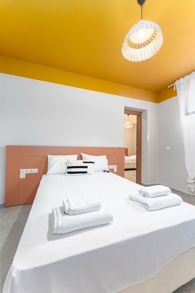 Фото Selina Kaminos Evia