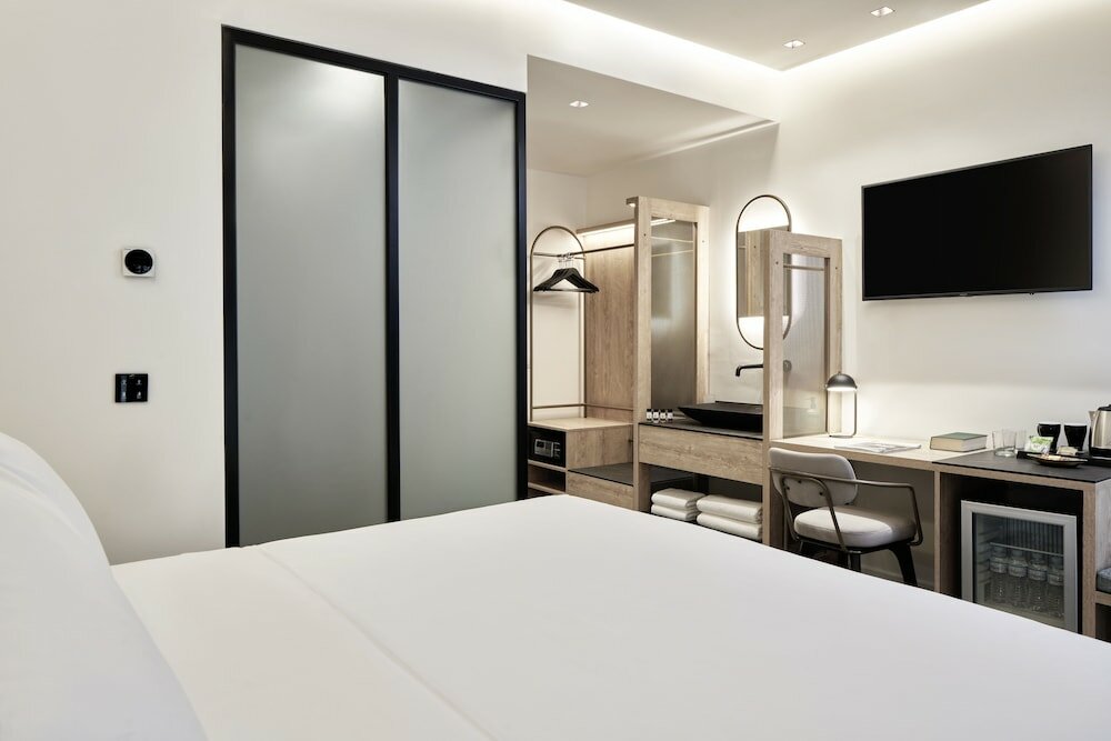 Фото Nlh Monastiraki - Neighborhood Lifestyle Hotels