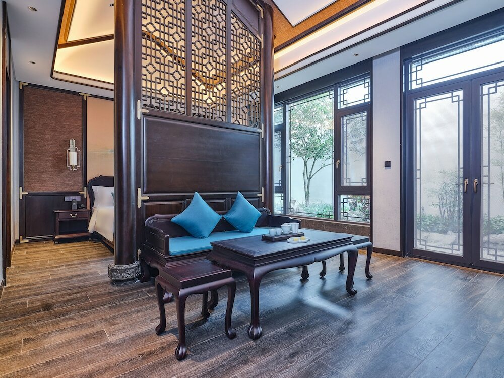 Фото San Po Hotel