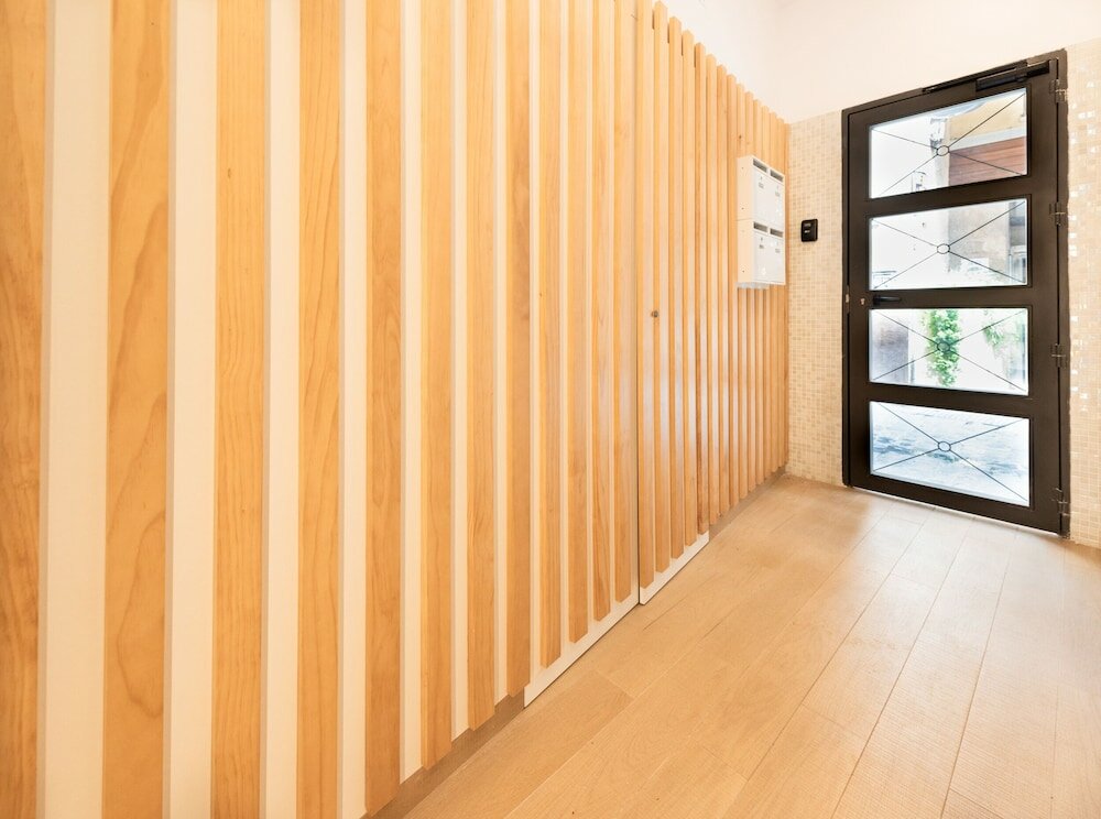 Фото Continental Suit Sky