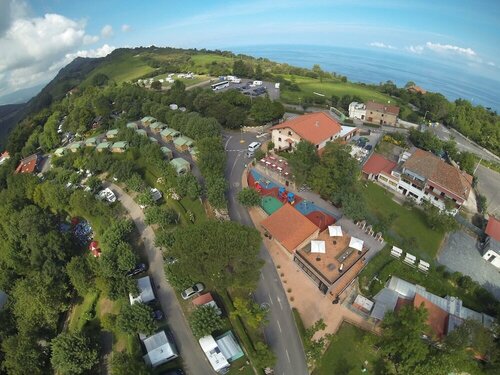 Внешний вид отеля Wecamp San Sebastian в Доностия-Сан-Себастьяне, фото 5