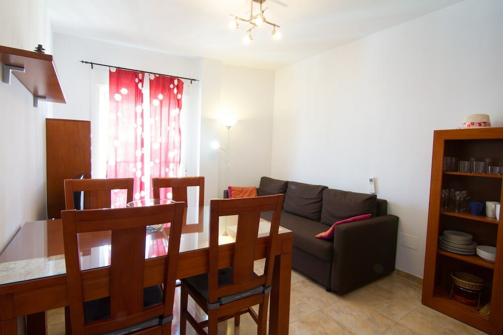 Фото Apartamentos Turísticos Manuel Martín