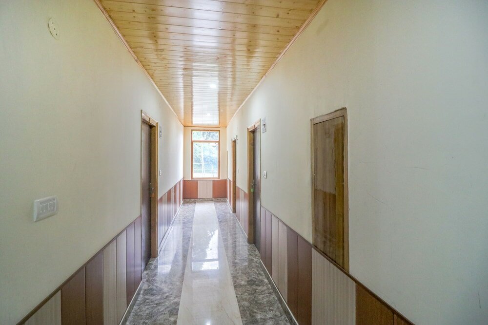 Фото Fabhotel Castle Rock