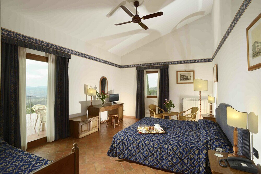 Фото Hotel in San Donato Fronzano