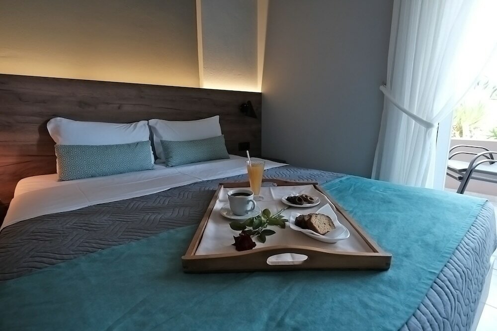 Фото Poledas Apartments