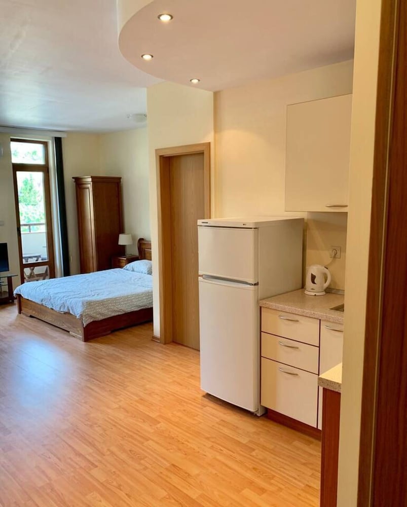 Фото Luxury Apartment in Garden of Eden