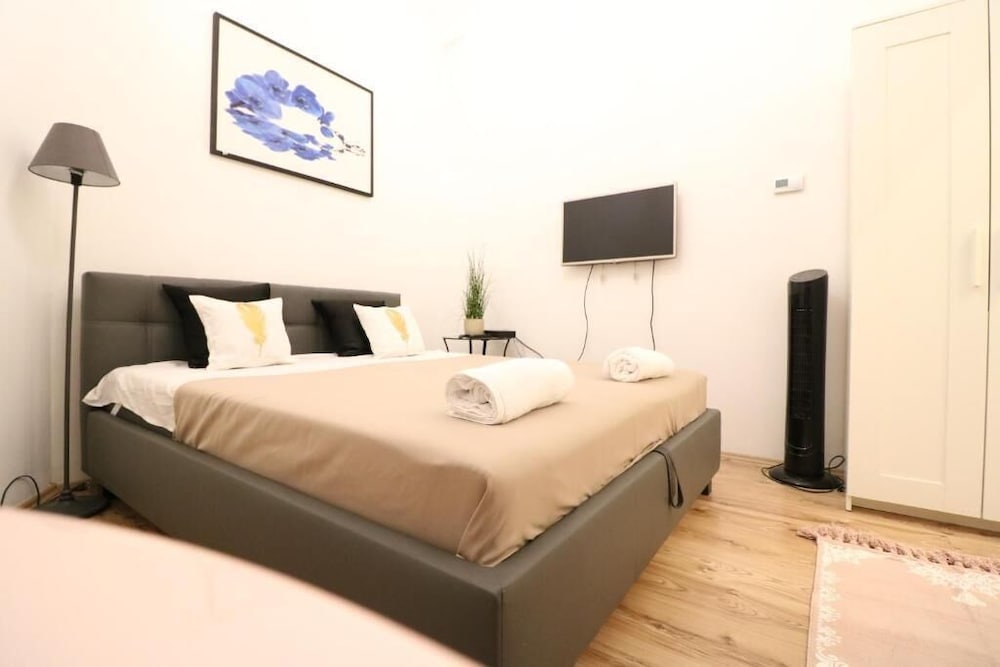 Фото Real Apartments Wesselenyi 10