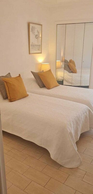 Апартаменты 2 Bedrooms behind to the hotel Martinez в Каннах