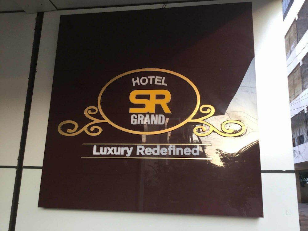 Фото Iroomz Hotel Sr Grand