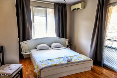 Фото Дом Младенови