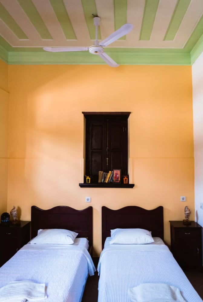 Фото Karnayo Traditional Houses