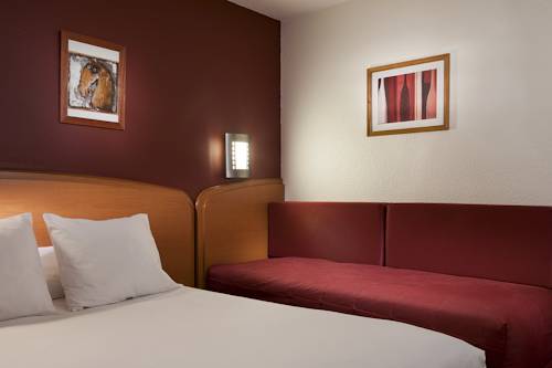 Фото Sky Hotel Goussainville