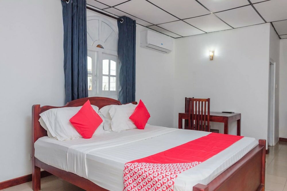 Фото Oyo 385 Sanri Villa Negombo