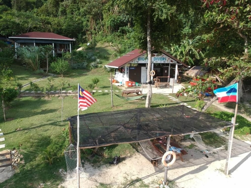 Фото Bigfin Beach Resort