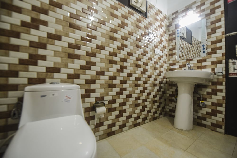 Фото Oyo 15438 Vivek Nomadic