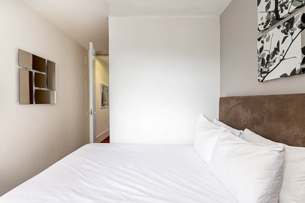 Фото Holborn Flat With Green Views