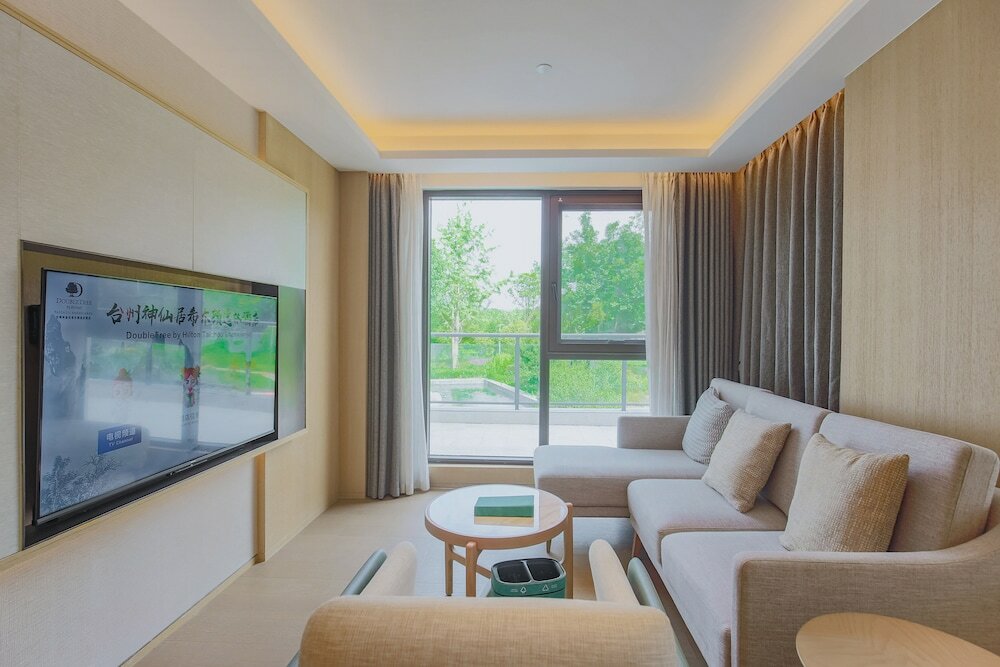 Фото DoubleTree by Hilton Taizhou Shenxianju