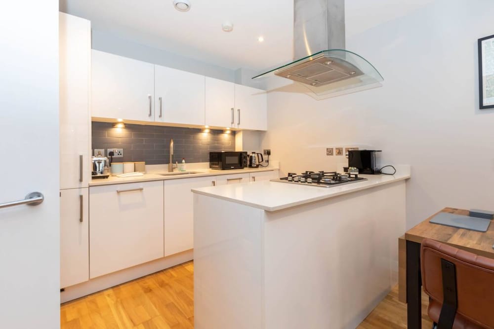 Фото Stylish & Luxurious 2 Bedroom Flat - Shoreditch