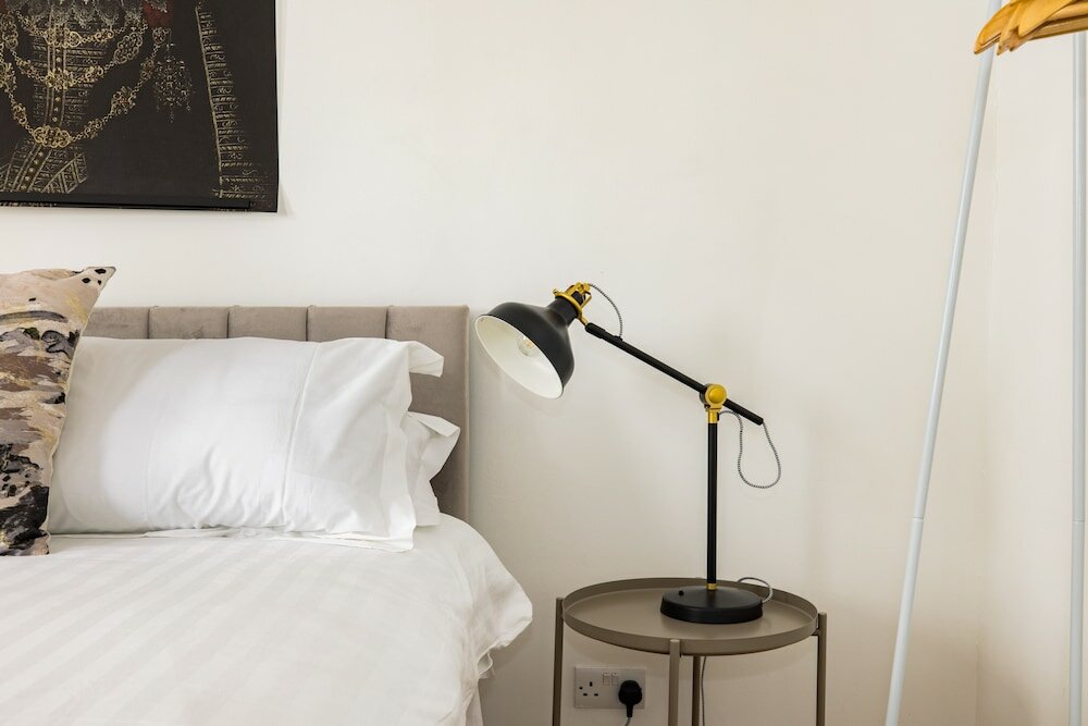 Фото Mornington Crescent Apartments