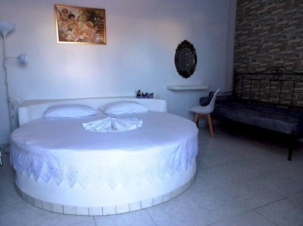 Фото Bougainvillea Suites