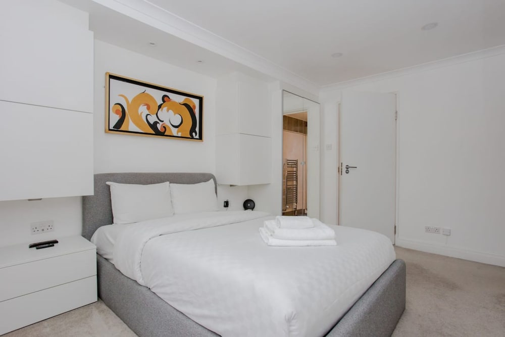 Фото Homely 2 Bedroom Apartment in Maida Vale