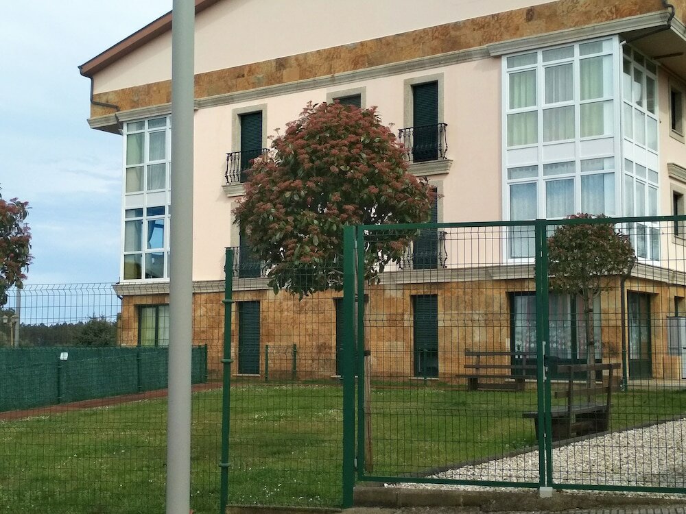 Фото Apartamentos Barreiros 3000