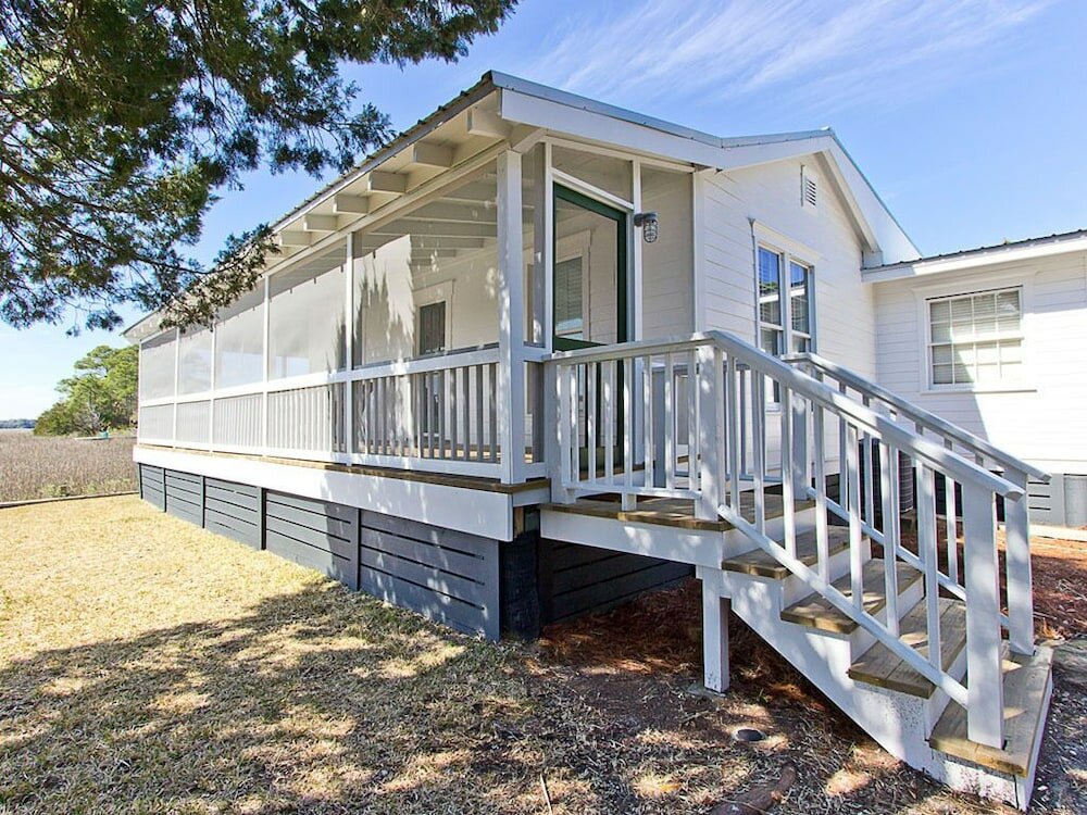 Фото Chimney Pot Cottage