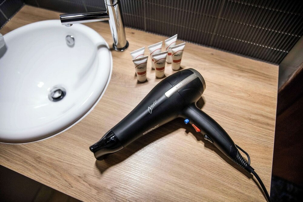 Фото Nightcap at Empire Hotel