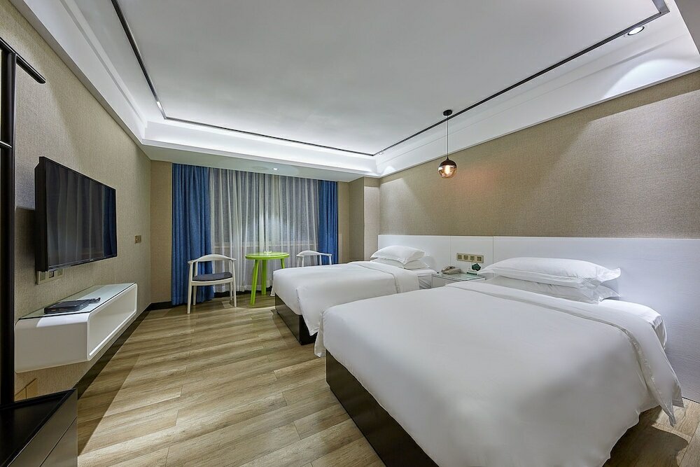 Фото Kaiserdom Hotel