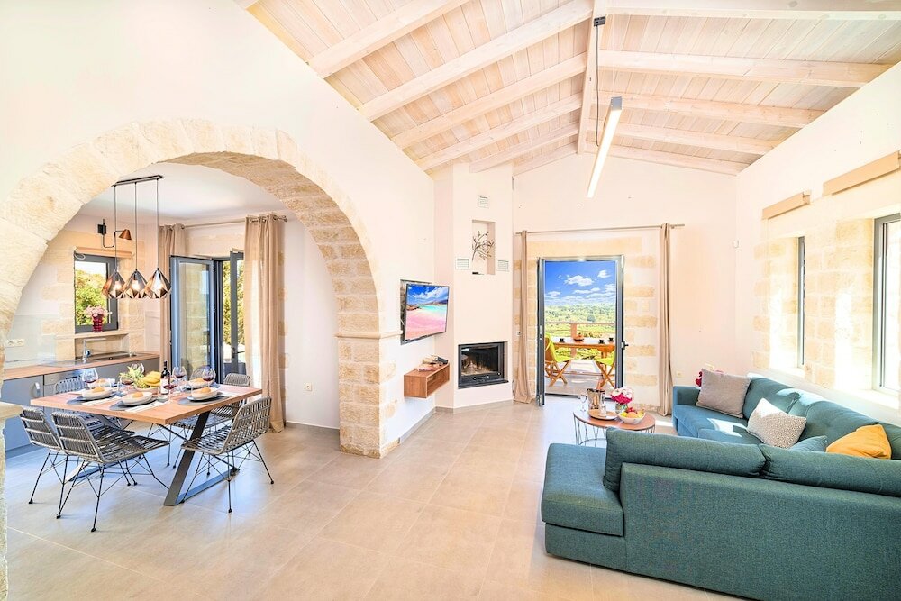 Фото Villa Vardis Heated Pool