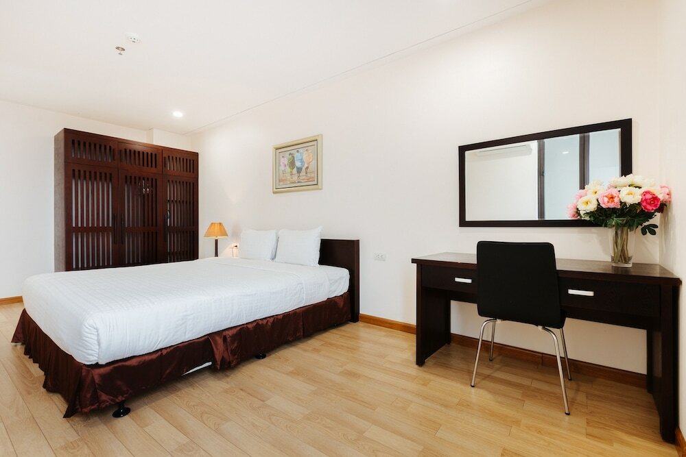 Фото Hb Serviced Apartment - 121b Quan Hoa