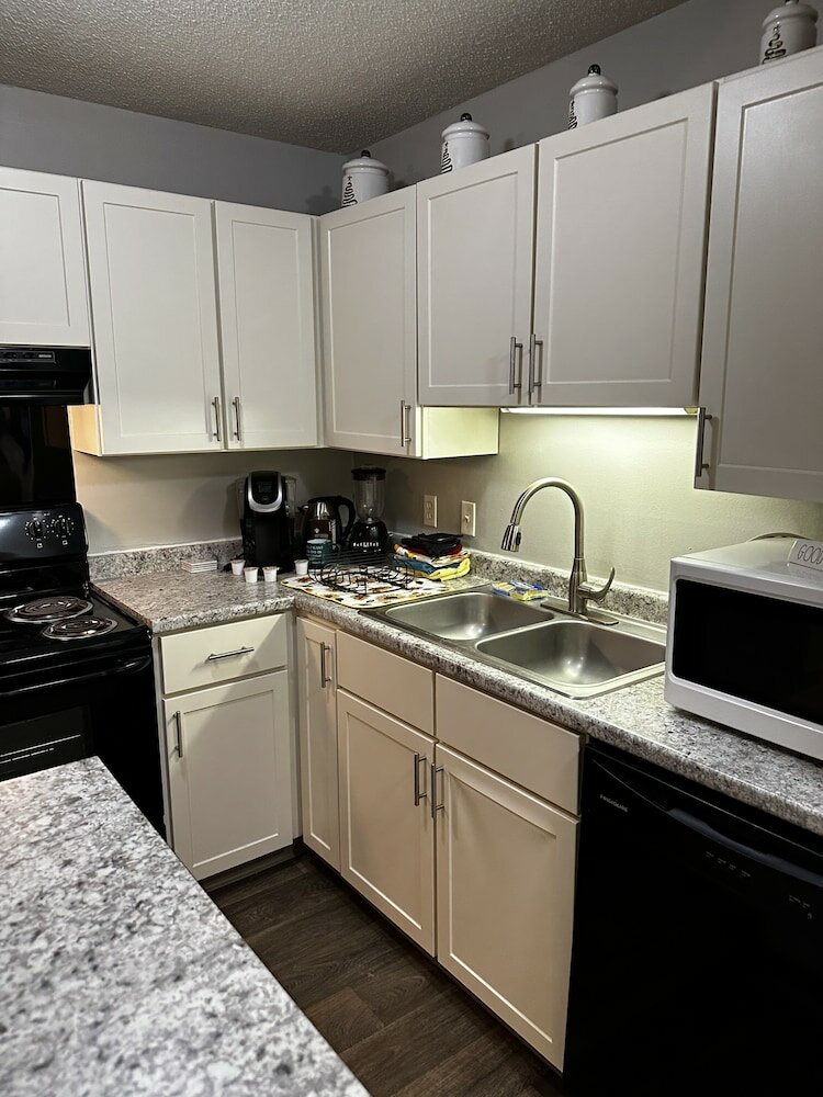 Фото 2 Br con patio por el centro comercial