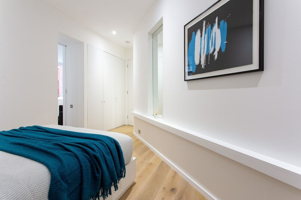 Фото 2 Bed 2 Bath Apartment Off Regent Street